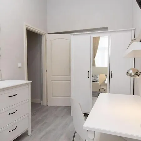 Cityscape Budget Apartments Thokoly Budapest Exterior photo