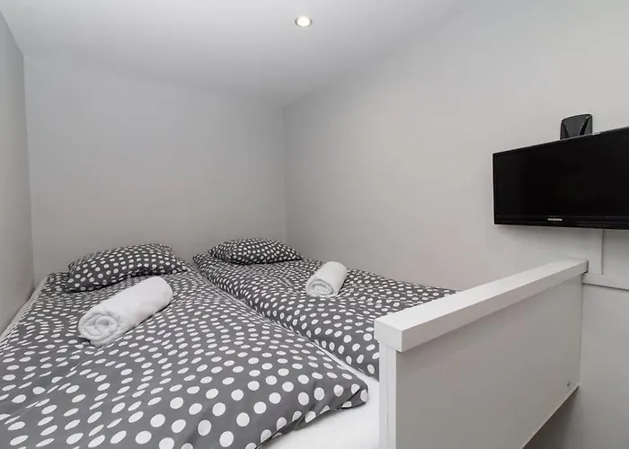 Cityscape Budget Apartments Thokoly